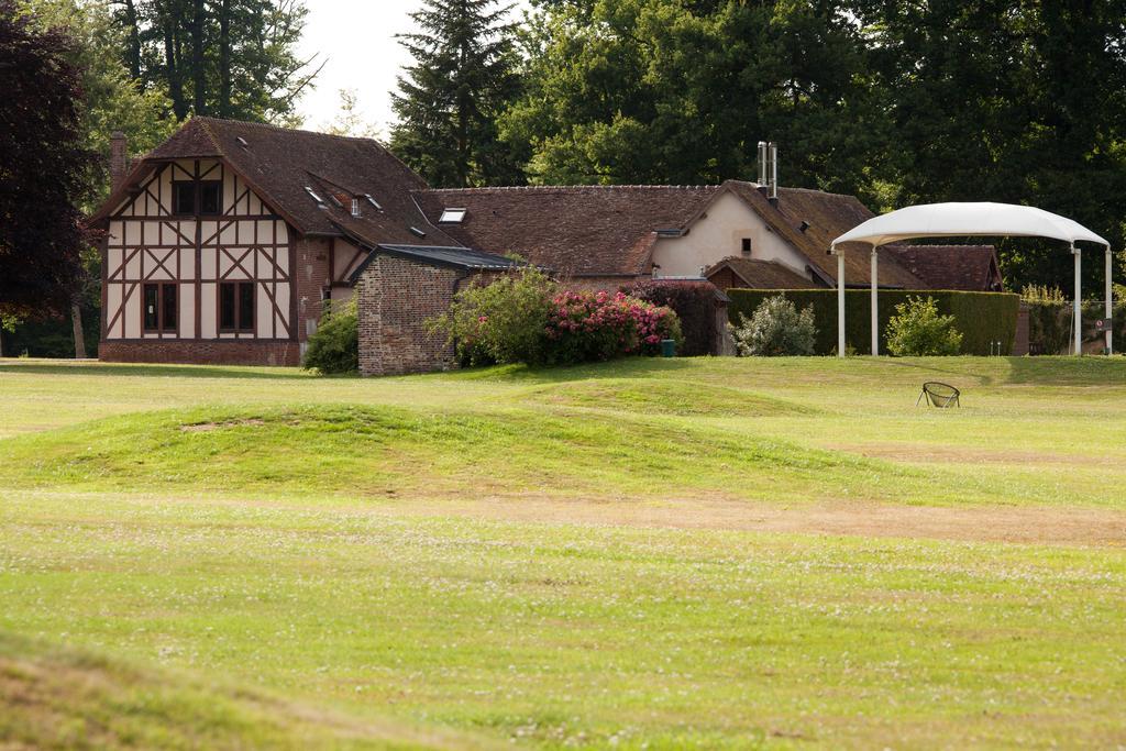 Le Pavillon De Gouffern Hotel Silli-en-Gouffern Buitenkant foto