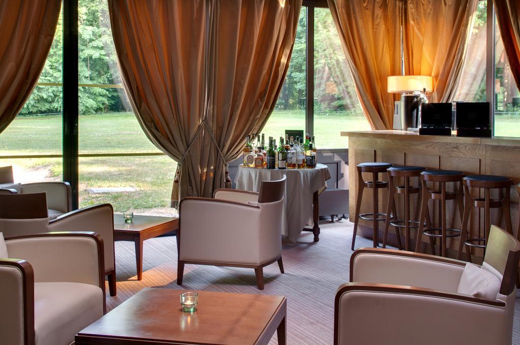 Le Pavillon De Gouffern Hotel Silli-en-Gouffern Buitenkant foto